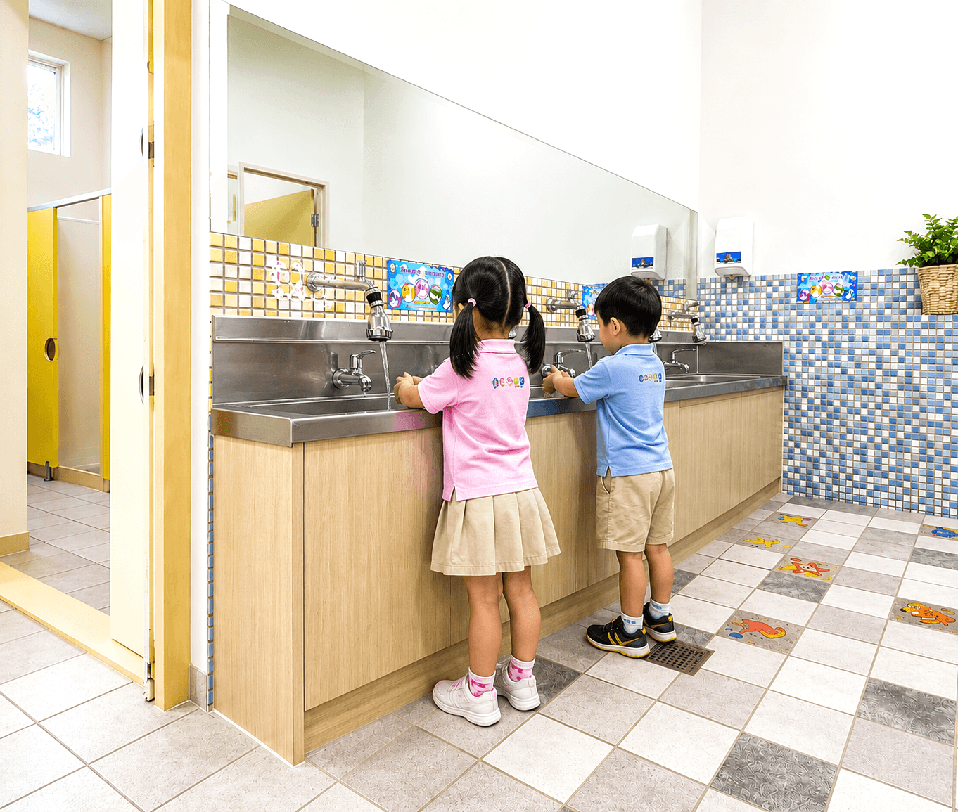 幼兒園活潑防水洗手台